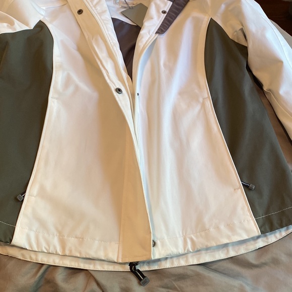 Cutter and Buck Light Jacket - Picture 13 of 14